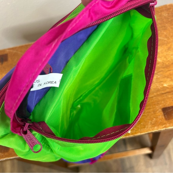 Seirus Vintage 1980s Vibrant Green Purple Fanny Pack Travel Bag Activewear Sport - Picture 6 of 12